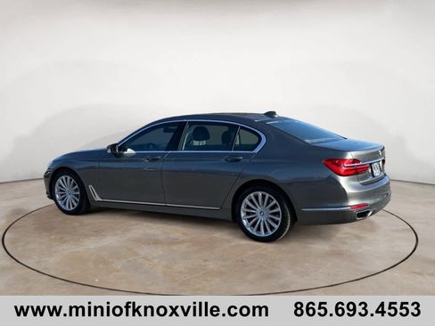 Used 2019 BMW 740i w/ Cold Weather Package image 5