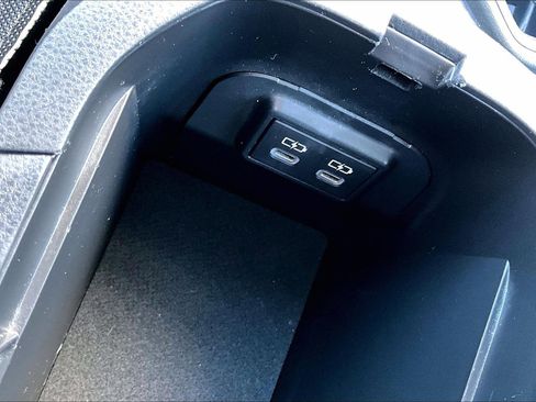 Used 2023 Toyota RAV4 XLE image 31