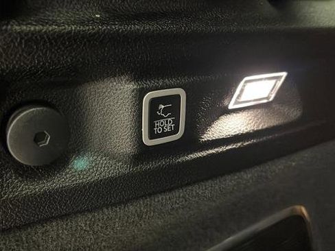Used 2024 Jeep Grand Cherokee L Summit AWD/4WD image 30