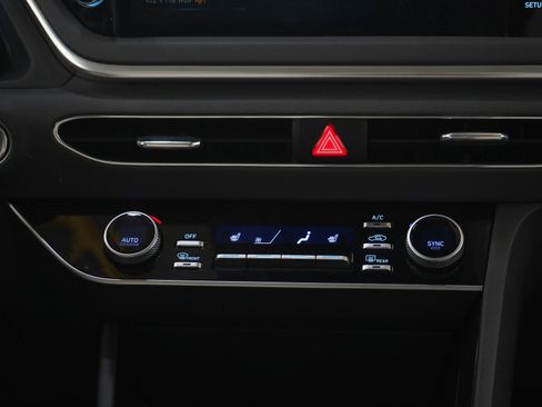 Certified 2023 Hyundai Sonata SEL FWD image 16