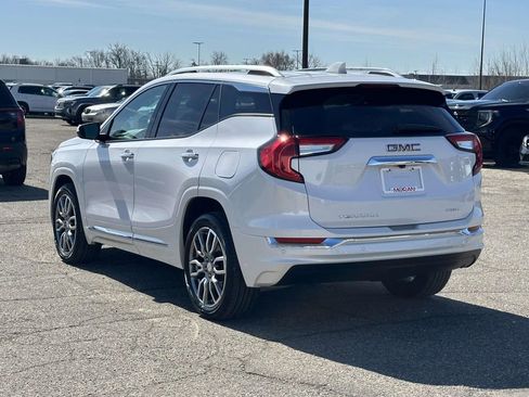 Used 2024 GMC Terrain Denali w/ Denali Premium Package image 3