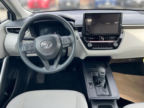 New 2026 Toyota Corolla Cross L image 16