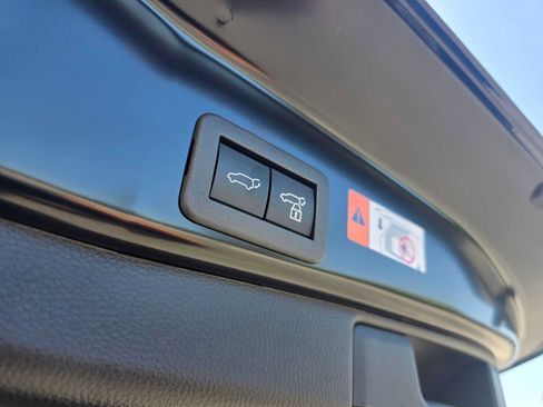Used 2026 Toyota RAV4 XSE AWD/4WD image 15