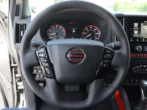 Used 2025 Nissan Frontier PRO-4X w/ Pro Convenience Package AWD/4WD image 21