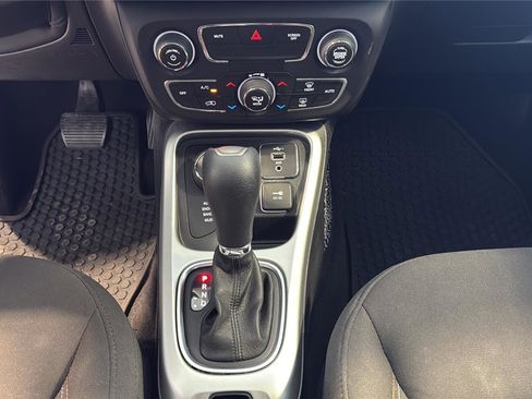 Used 2019 Jeep Compass Sport AWD/4WD image 19