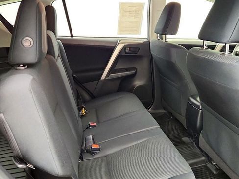 Used 2018 Toyota RAV4 LE w/ All Weather Liner Package AWD/4WD image 20