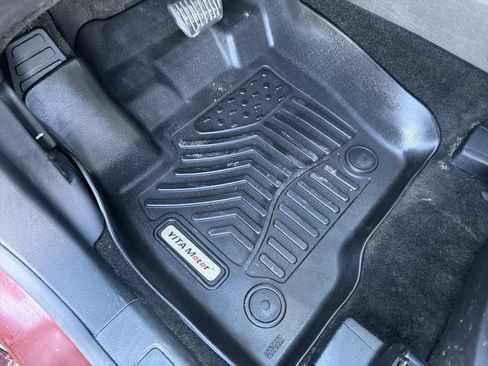 Used 2015 Ford Edge SEL w/ Equipment Group 201A image 32