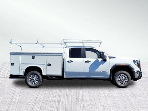New 2026 GMC Sierra 2500 Pro w/ Convenience Package RWD image 3