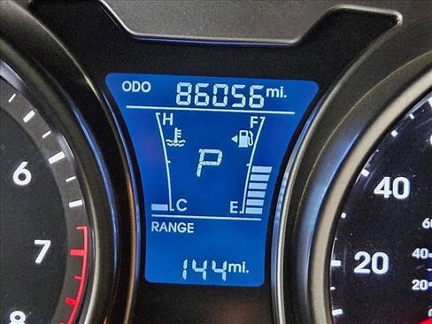 Used 2016 Hyundai Veloster w/ Option Group 02 FWD image 9