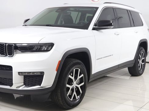 Used 2024 Jeep Grand Cherokee L Limited AWD/4WD image 57
