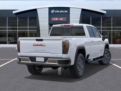 New 2026 GMC Sierra 2500 SLT w/ SLT Premium Package