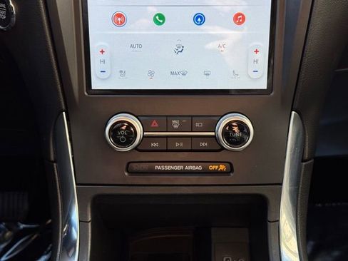 Used 2021 Ford Edge Titanium w/ Class II Trailer Tow Package AWD/4WD image 12