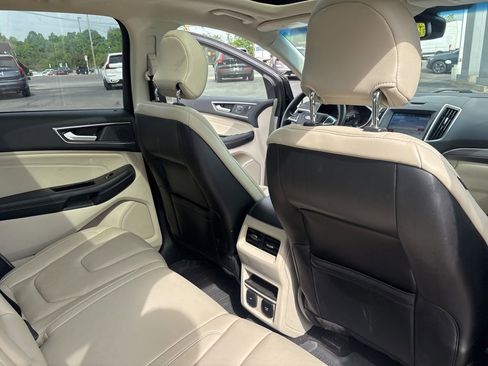 Used 2019 Ford Edge Titanium w/ Cold Weather Package AWD/4WD image 29