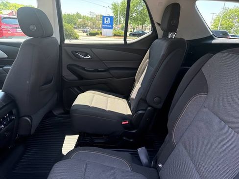 Used 2018 Chevrolet Traverse LT AWD/4WD image 19
