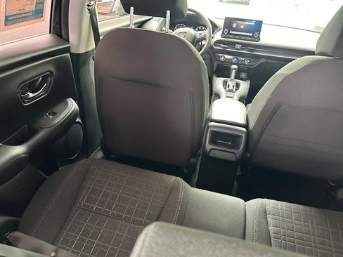 Certified 2025 Honda HR-V LX image 20