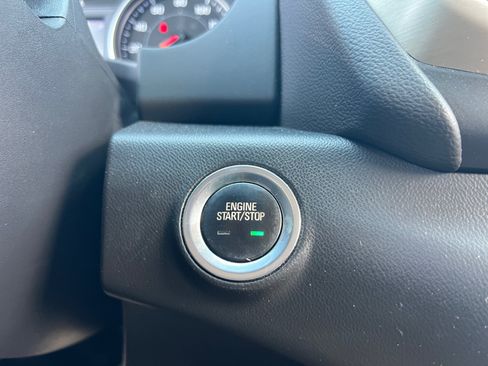 Used 2020 GMC Terrain Denali w/ Denali Premium Package FWD image 28