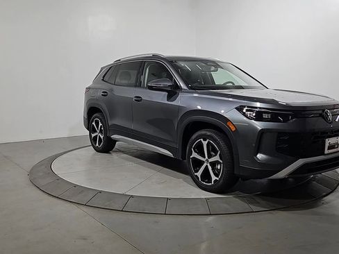 New 2026 Volkswagen Tiguan SE AWD/4WD image 7