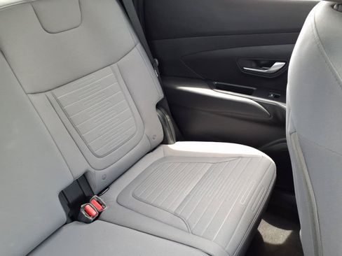 Used 2023 Hyundai Santa Cruz SEL Premium AWD/4WD image 25