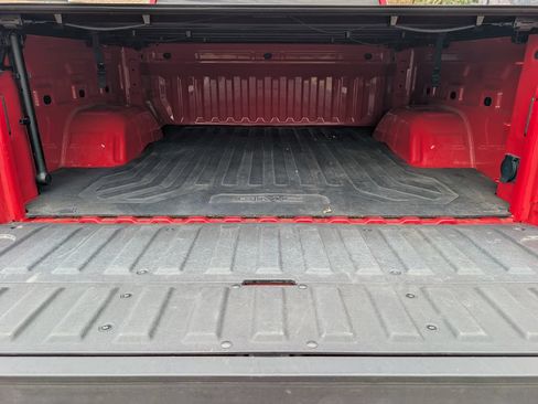 Used 2024 GMC Sierra 1500 SLE AWD/4WD image 30