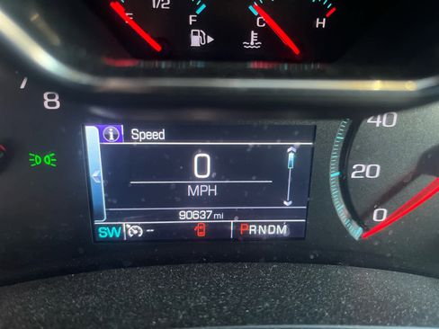 Used 2019 Chevrolet Impala LT image 3