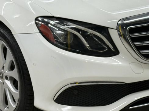 Used 2017 Mercedes-Benz E 300 4MATIC image 6