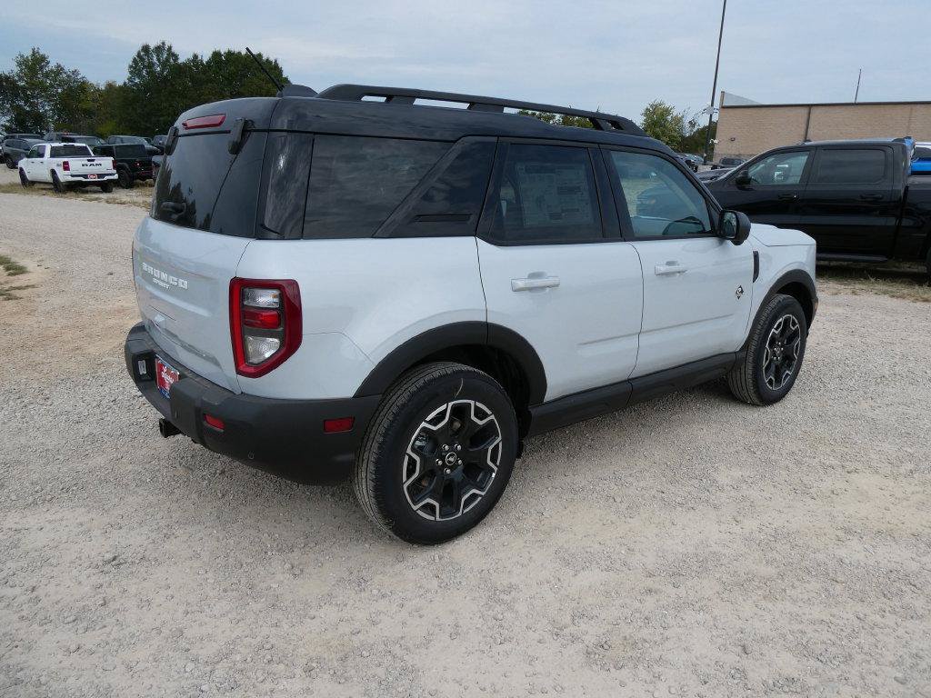 New 2026 Ford Bronco Sport Outer Banks w/ Outer Banks Tech Package+ AWD/4WD image 6