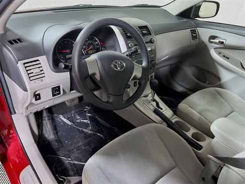 Used 2011 Toyota Corolla LE image 10