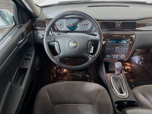 Used 2012 Chevrolet Impala LT w/ LT Sunroof Package FWD image 19