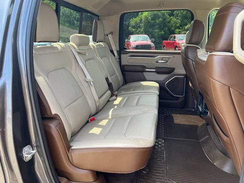 Used 2020 RAM 1500 Laramie AWD/4WD image 17