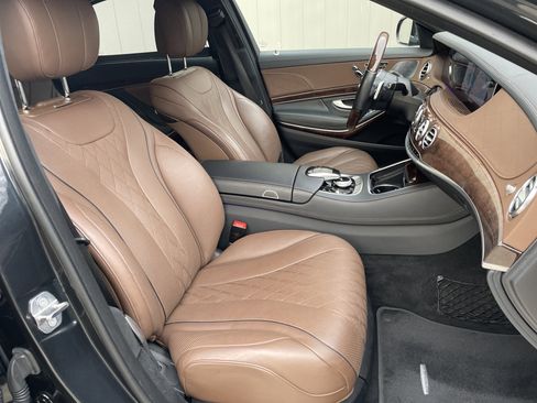 Used 2019 Mercedes-Benz S 560 4MATIC Sedan image 47