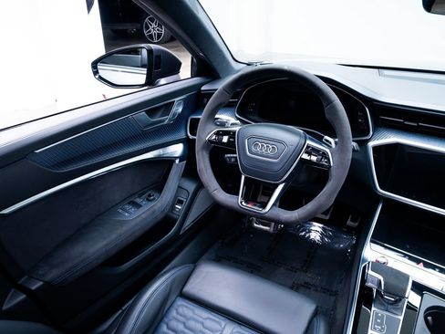 Used 2025 Audi RS 6 performance AWD/4WD image 10