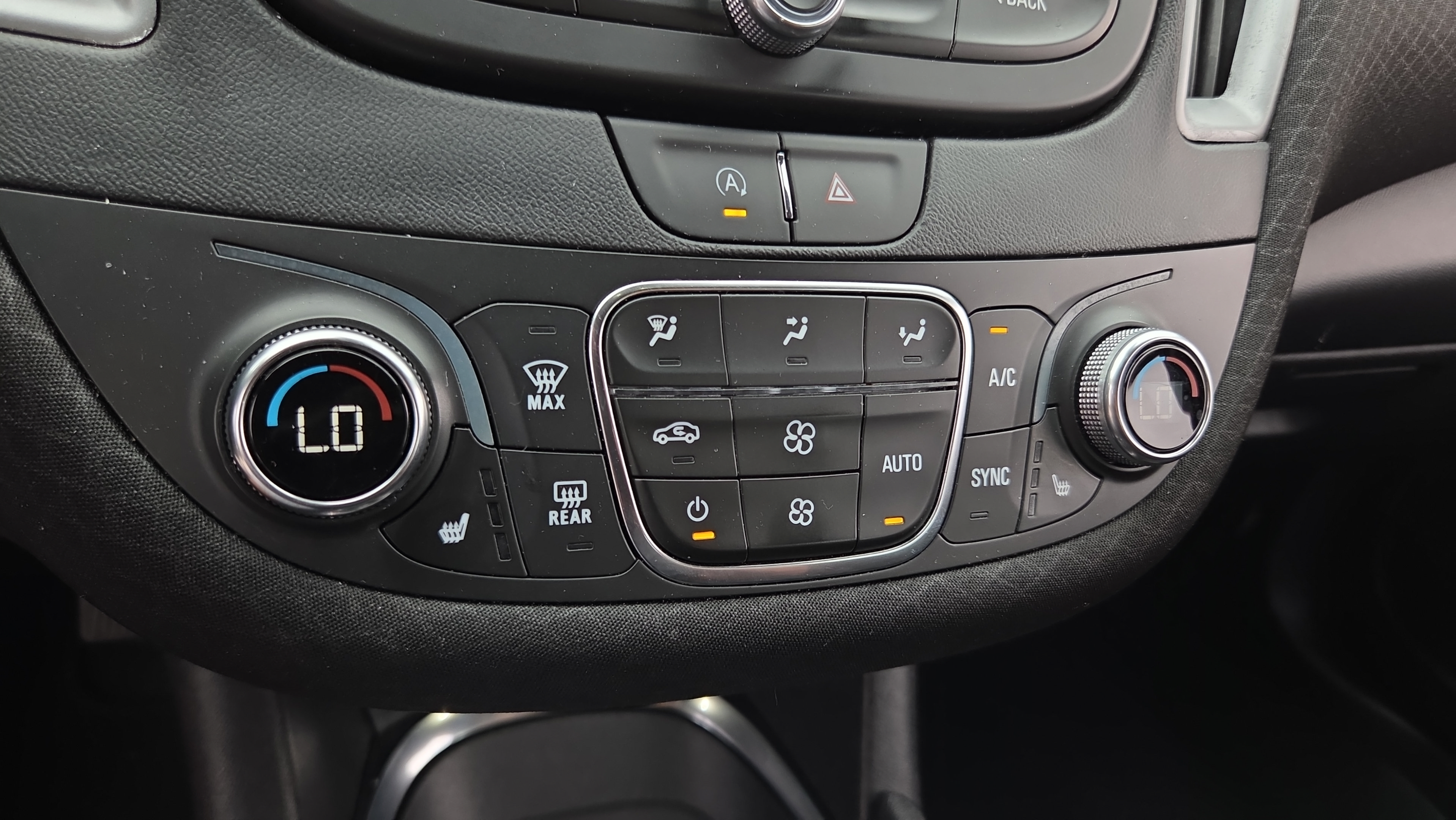 Used 2025 Chevrolet Malibu LT FWD image 20