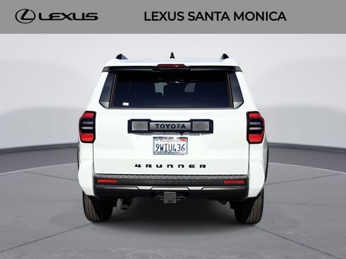 Used 2025 Toyota 4Runner SR5 AWD/4WD image 6