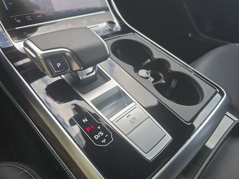 Certified 2025 Audi Q8 Premium Plus w/ Premium Plus Package AWD/4WD image 20