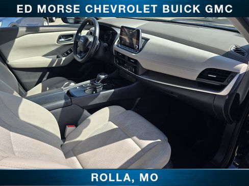 Used 2025 Nissan Rogue SV FWD image 19