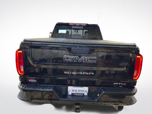 Used 2022 GMC Sierra 2500 AT4 w/ AT4 Premium Plus Package AWD/4WD image 4