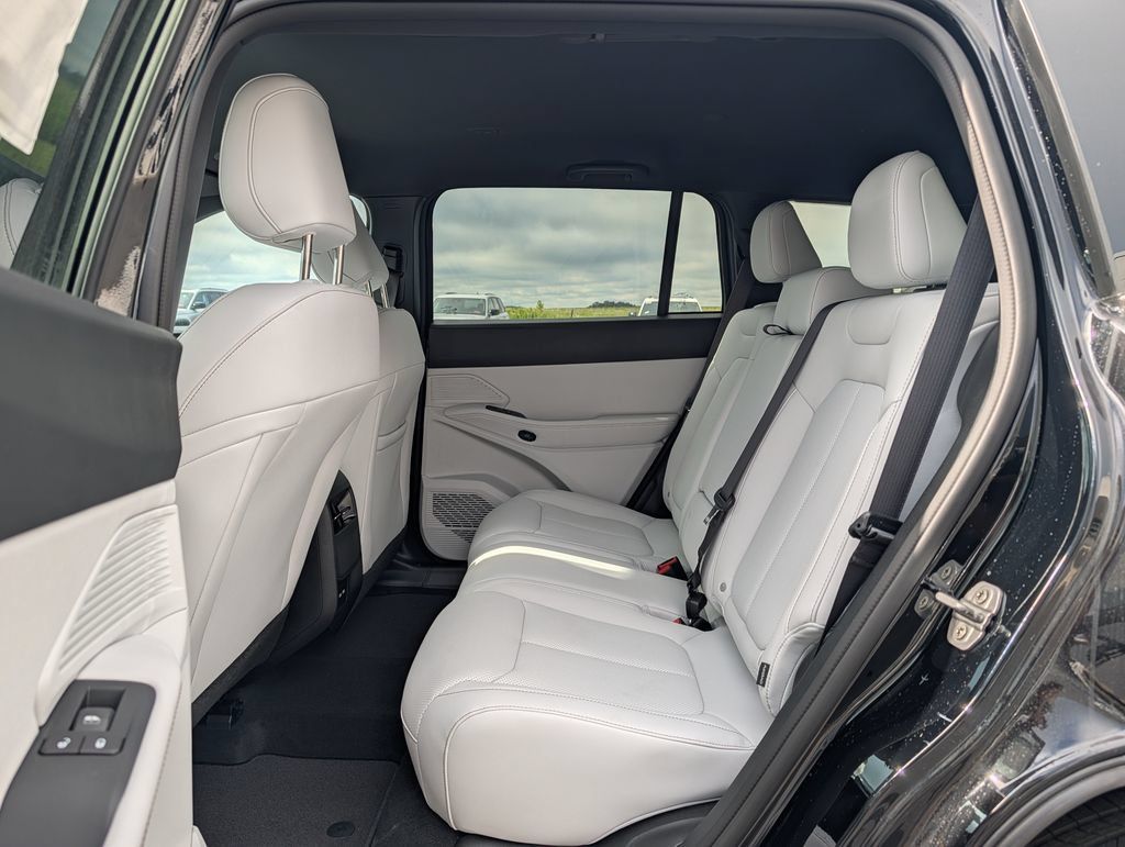 New 2026 Jeep Cherokee Limited AWD/4WD image 6