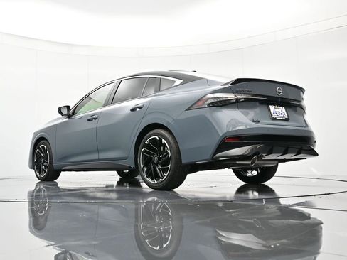 New 2026 Nissan Sentra SR w/ SR Premium Package image 44