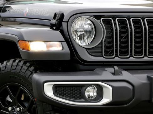 New 2026 Jeep Gladiator Sport image 3