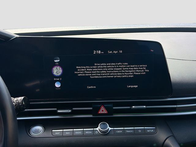 Used 2023 Hyundai Elantra Limited FWD image 15