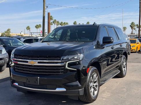 Used 2022 Chevrolet Tahoe LT w/ Luxury Package AWD/4WD image 2