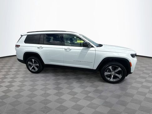 New 2026 Jeep Grand Cherokee L Limited RWD image 4