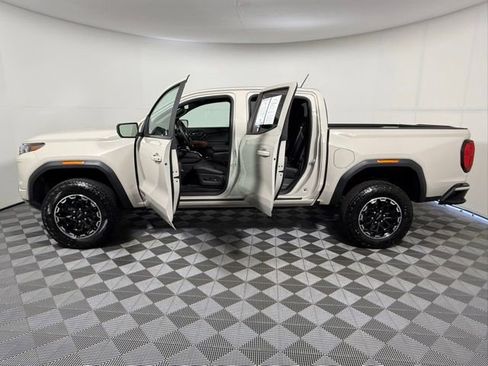 Used 2026 GMC Canyon AT4 image 4