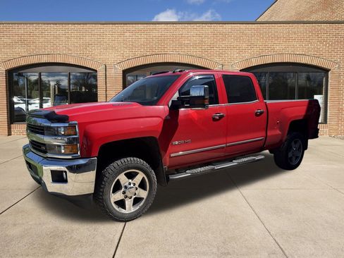 Used 2016 Chevrolet Silverado 2500 LTZ w/ Duramax Plus Package AWD/4WD image 7