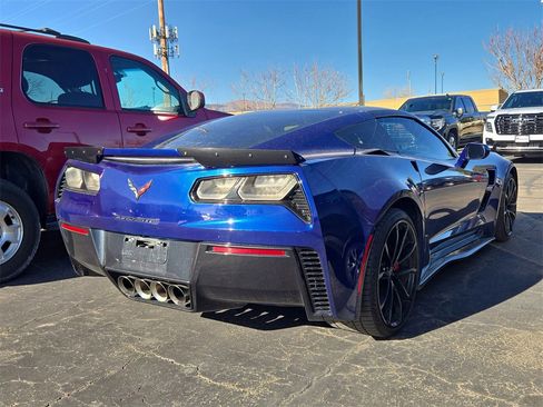 Used 2017 Chevrolet Corvette Grand Sport w/ Grand Sport Heritage Package image 3