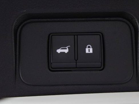 Certified 2025 Nissan Rogue SV w/ SV Premium Package FWD image 18