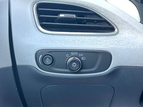 Used 2021 Chevrolet Bolt LT FWD image 18