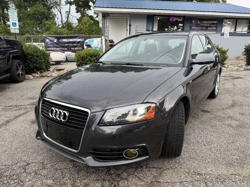 Used 2011 Audi A3 TDI Premium Plus FWD image 1