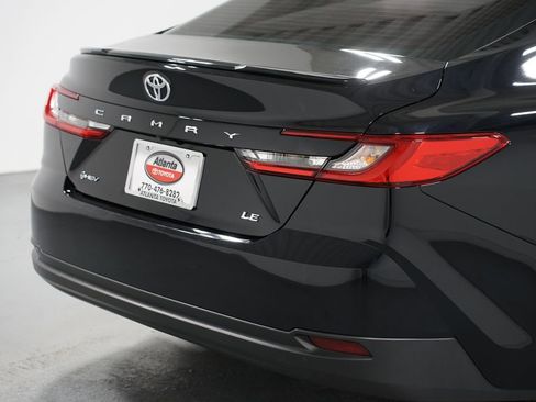 Certified 2025 Toyota Camry LE image 9