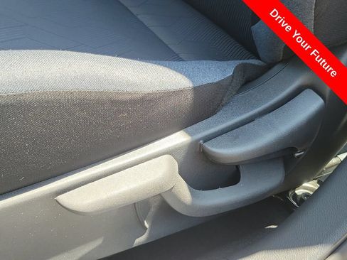 Used 2025 Nissan Versa SV w/ Trunk Package FWD image 16